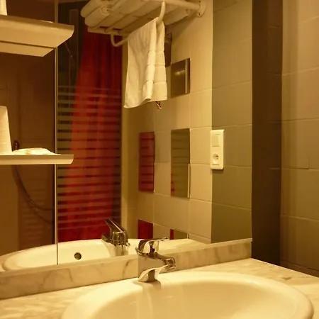 Du Centre Otel Lourdes